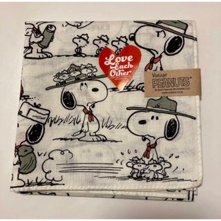 17枚まとめ売り　ギフト　SNOOPY 大判ハンカチ　バンダナ　ランチクロス