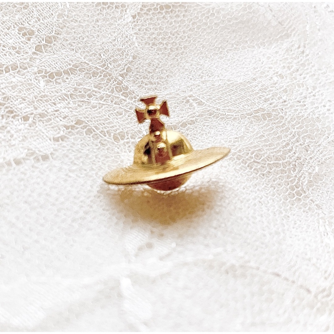 Vivienne Westwood(ヴィヴィアンウエストウッド)のVivienne Westwood ピアス　片耳 レディースのアクセサリー(ピアス)の商品写真