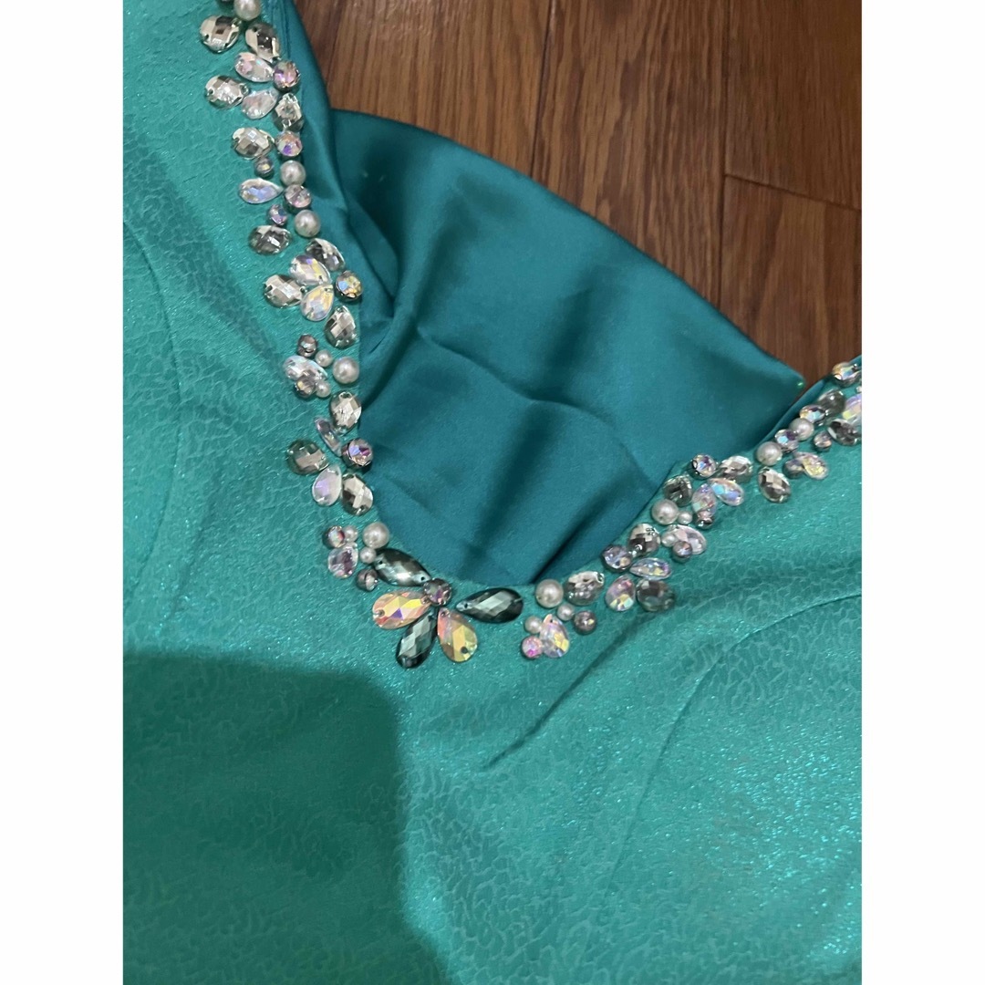 ビジュー ミニドレス　グリーンS レディースのフォーマル/ドレス(ナイトドレス)の商品写真