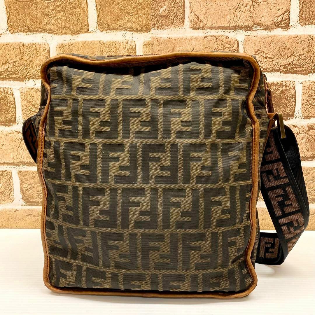 FENDI ズッカ ショルダーバッグ 6265