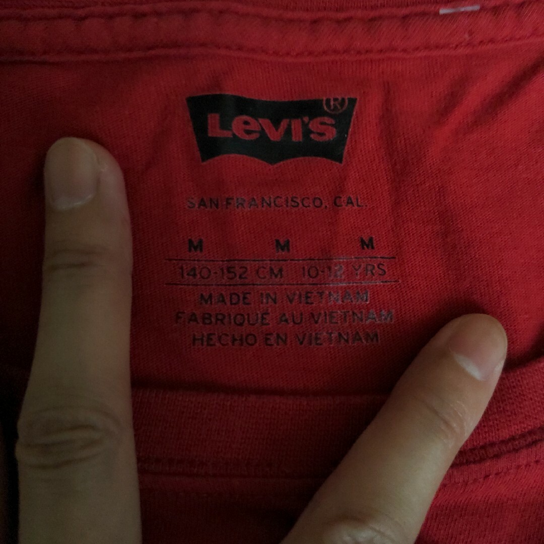 Levi's(リーバイス)のLevis長袖Tシャツ キッズ/ベビー/マタニティのキッズ服男の子用(90cm~)(Tシャツ/カットソー)の商品写真