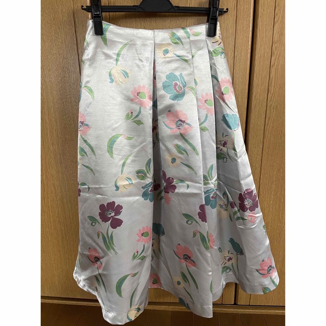 REDYAZEL(レディアゼル)のREDYAZELレディアゼル 花柄フレアスカート レディースのスカート(ロングスカート)の商品写真