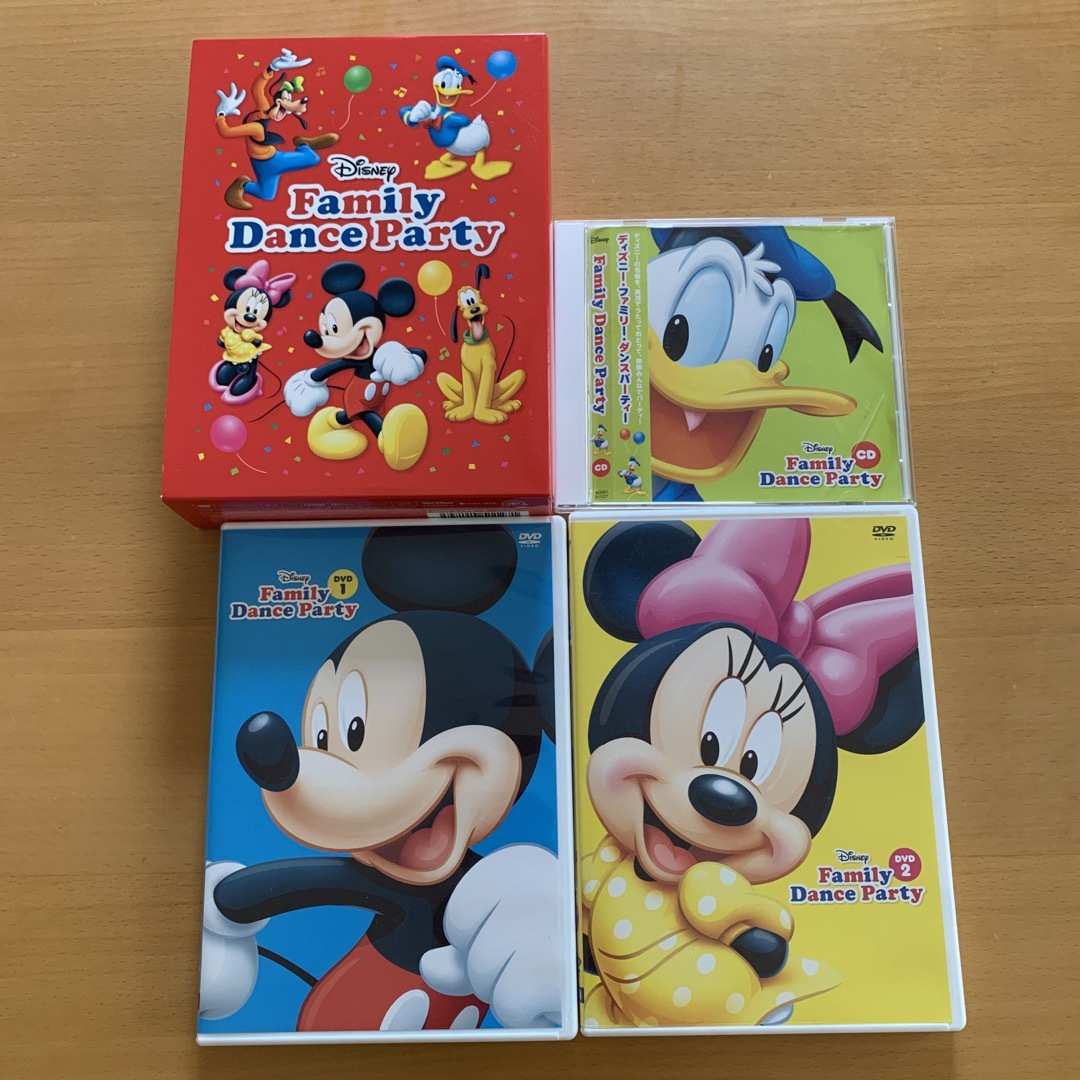 DWE ファミリーダンスパーティ! 　CD＆DVD