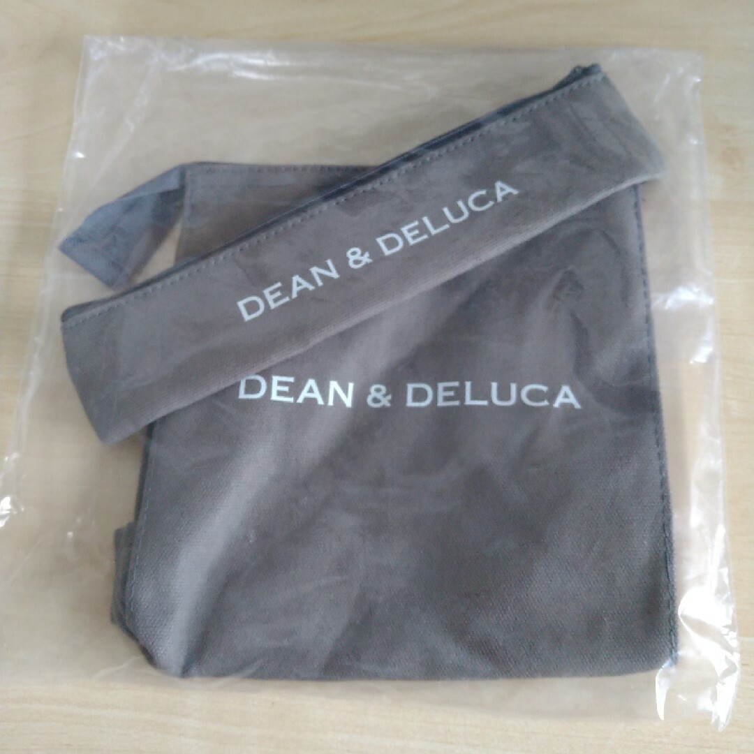 DEAN & DELUCA(ディーンアンドデルーカ)のDEAN&DELUCA　ランチバッグ&カトラリーポーチ レディースのファッション小物(ポーチ)の商品写真