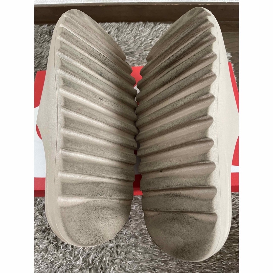 YEEZY（adidas）(イージー)の27.5㎝ イージースライド yeezy slide Pure  gw1934  メンズの靴/シューズ(サンダル)の商品写真