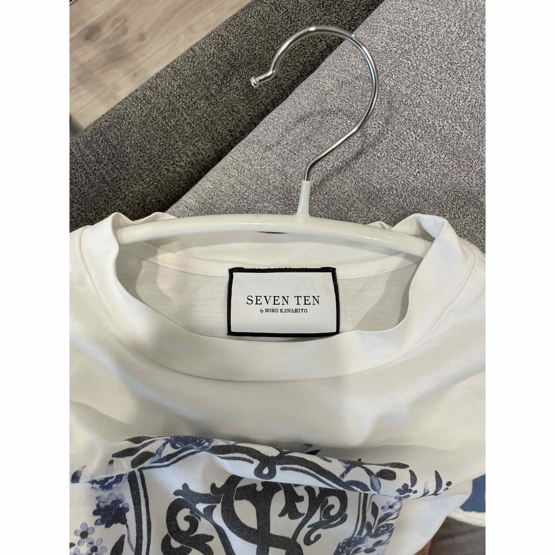 Seventen by Miho Kawahito エンブレムプリントTシャツの通販 by