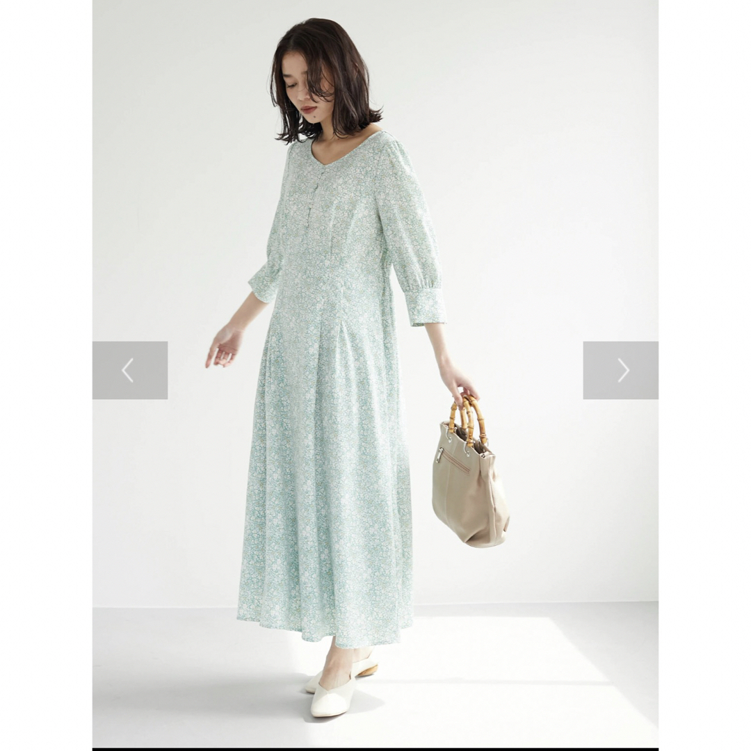 chocol raffine robe(ショコラフィネローブ)のGreen Parks・chocol raffine robe 小花柄ワンピース レディースのワンピース(ロングワンピース/マキシワンピース)の商品写真