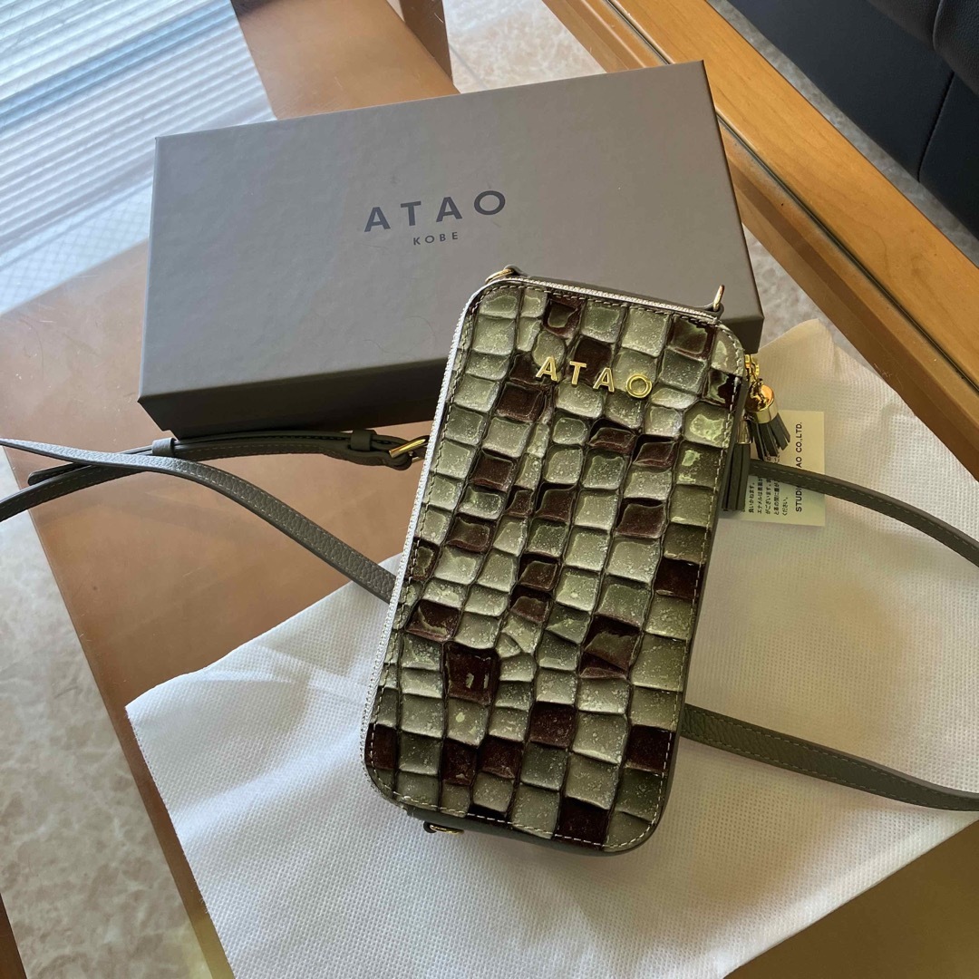 アタオ アミュレット ヴィトロ バッグ | www.innoveering.net