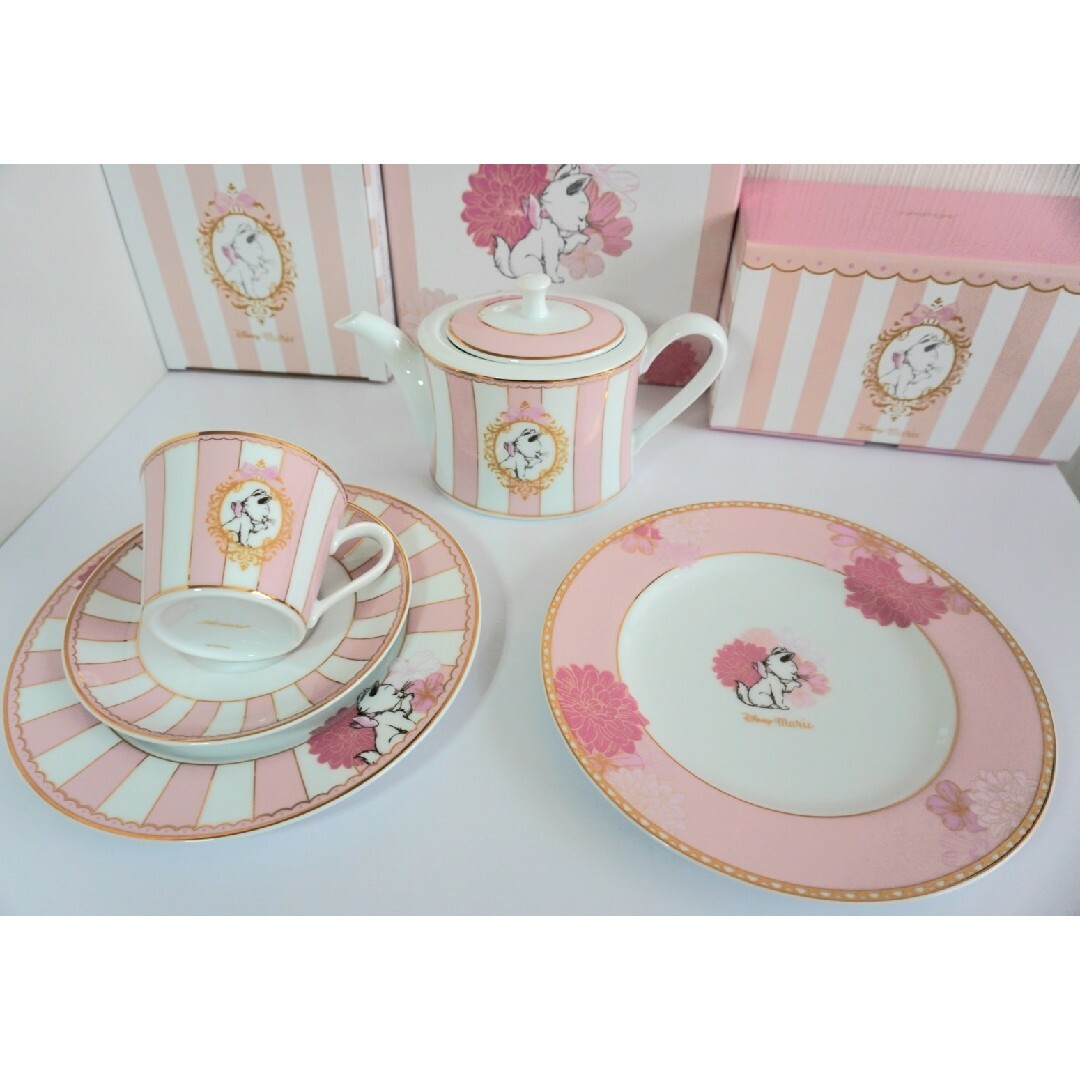 Noritake ディズニー　レディ ティーポット ストライプ柄 新品