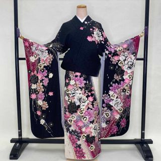 振袖 正絹 花柄 黒 白 幅広い 裄長70㎝ 成人式 中古 D-63