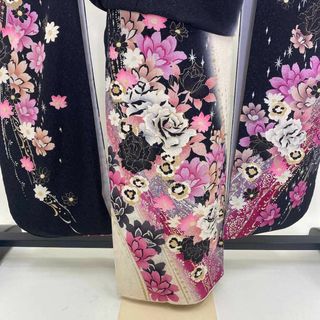 振袖 正絹 花柄 黒 白 幅広い 裄長70㎝ 成人式 中古 D-63