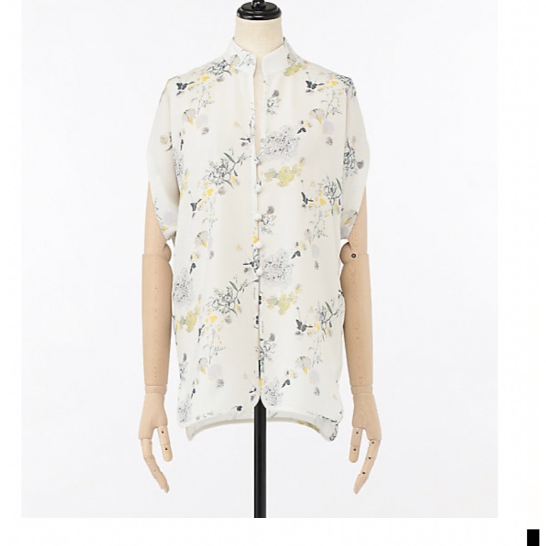 mame(マメ)のFlower print blouse mame レディースのトップス(シャツ/ブラウス(半袖/袖なし))の商品写真