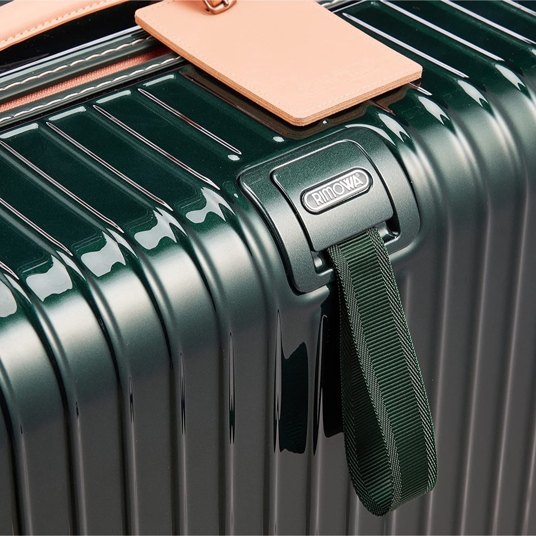 RIMOWA(リモワ)のRIMOWA リモワ BOSSA NOVA ボサノバ グリーン ベージュ 94L インテリア/住まい/日用品の日用品/生活雑貨/旅行(旅行用品)の商品写真