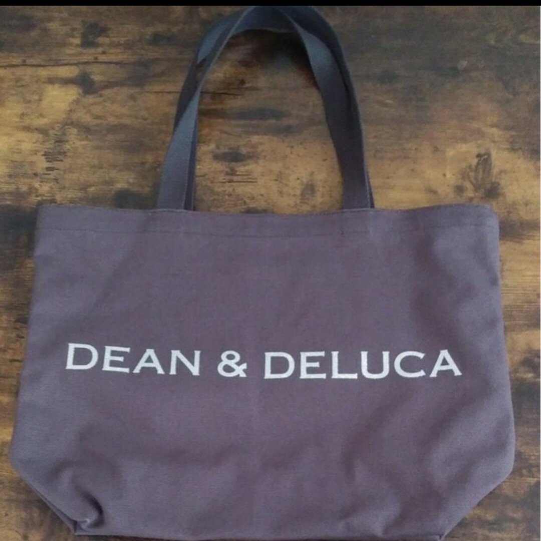 DEAN & DELUCA(ディーンアンドデルーカ)のディーンアンドデルーカ　チャリティートートバッグ レディースのバッグ(トートバッグ)の商品写真