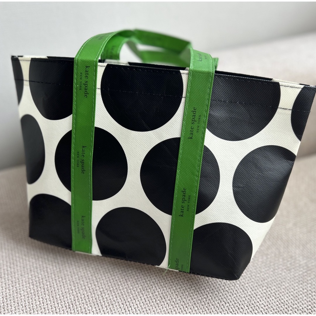 kate spade new york(ケイトスペードニューヨーク)のrio 様専用　Kate spade ショップバッグ(エコバッグ) レディースのバッグ(エコバッグ)の商品写真