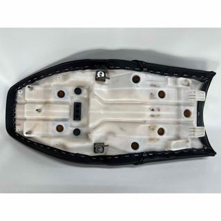 GB250 クラブマン 3型 張替え済みタックロールシート (特注品一点物)の