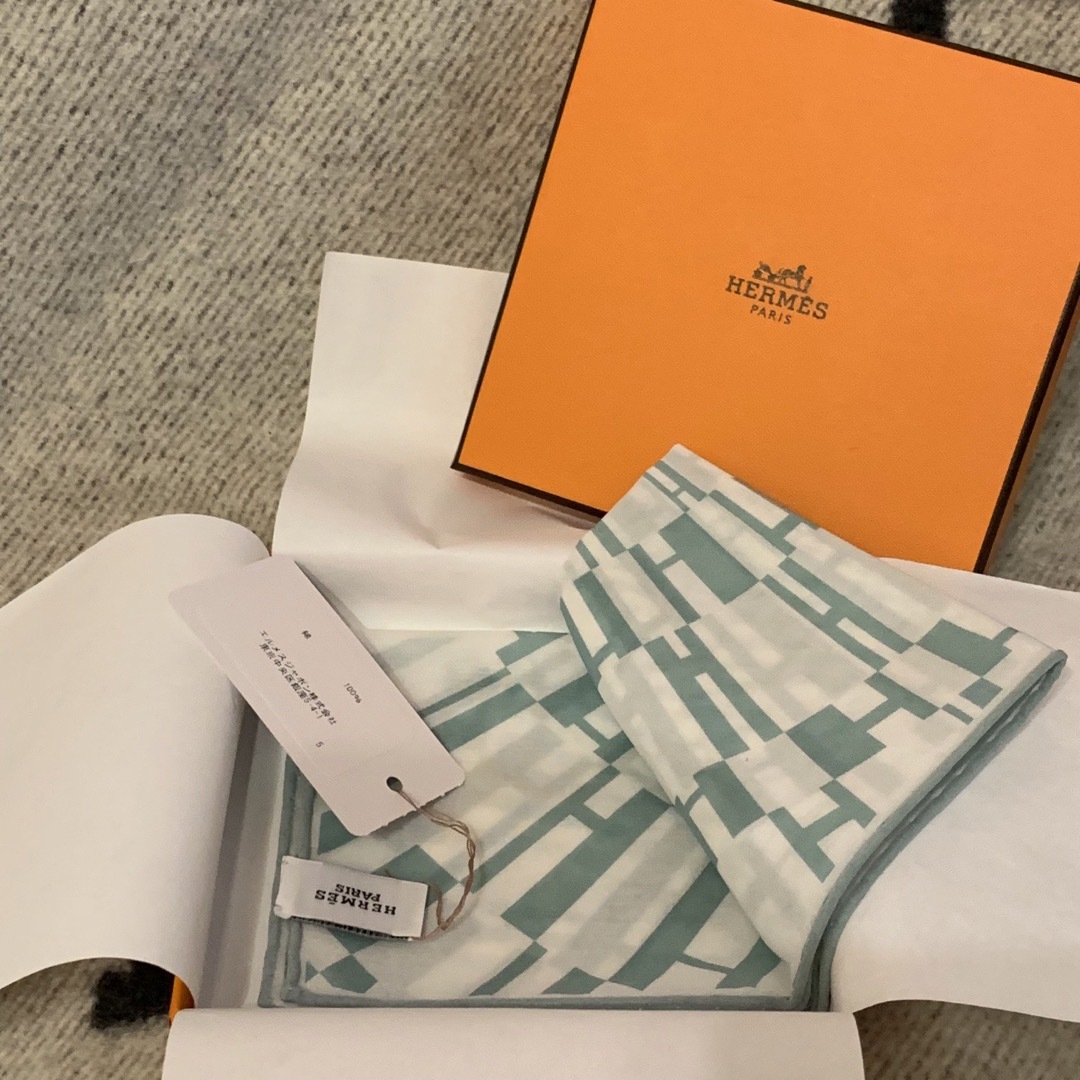 HERMES - エルメス ハンカチ 新品未使用の通販 by molly HERMES - エルメス ハンカチ 新品未使用の通販 by molly