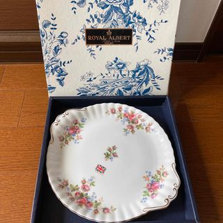 ロイヤルアルバート(ROYAL ALBERT)のロイヤルアルバート　モスローズ　ケーキ皿　パンサービス(食器)