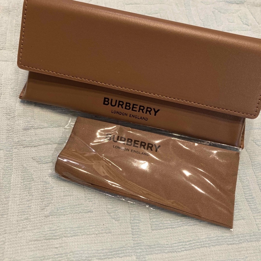 BURBERRY(バーバリー)のバーバリー メガネケース　BURBERRY メンズのファッション小物(サングラス/メガネ)の商品写真