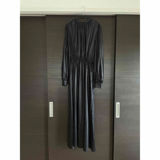 ユナイテッドアローズ(UNITED ARROWS)のH BEAUTY&YOUTH SATIN GATHER DRESS ワンピース(ロングワンピース/マキシワンピース)