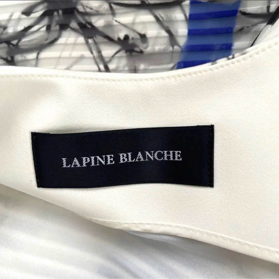 LAPINE BLANCHE(ラピーヌブランシュ)のタグ付き 未使用品 lapine blanche パネル 花柄 ジャケット レディースのジャケット/アウター(ノーカラージャケット)の商品写真