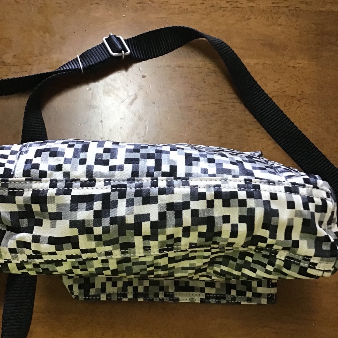 HANAE MORI(ハナエモリ)のHANAEMORI 森 英恵ショルダーバックバック レディースのバッグ(ショルダーバッグ)の商品写真