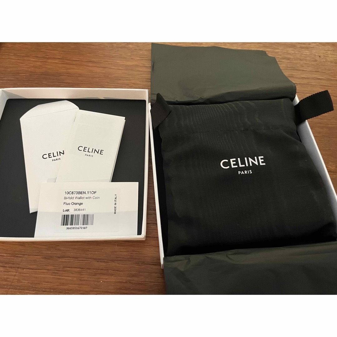 CELINE セリーヌ　バイフォールドウォレット / グレインドカーフスキン