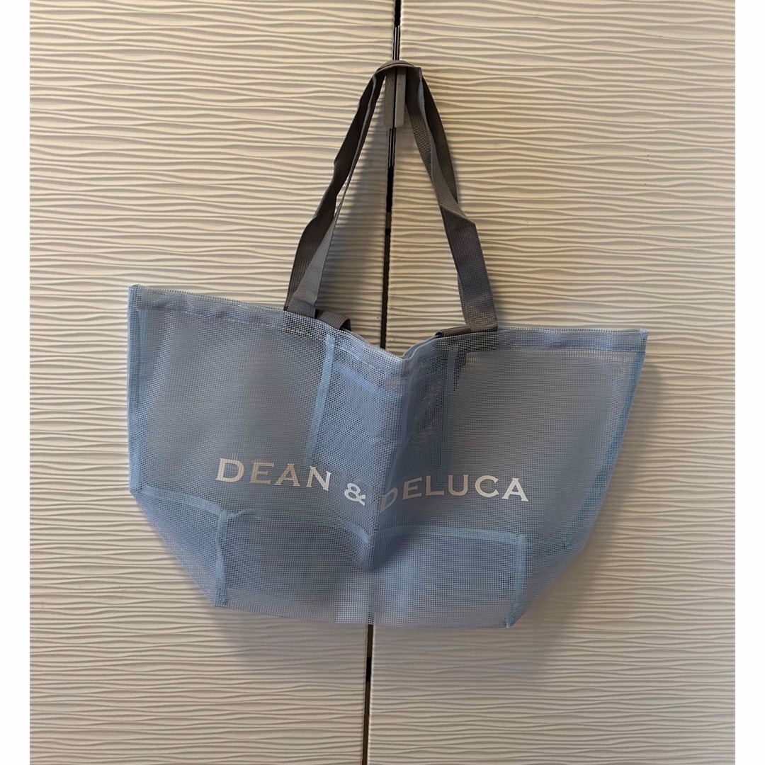 DEAN & DELUCA(ディーンアンドデルーカ)の未使用ディーンアンドデルーカメッシュブルーバッグ レディースのバッグ(トートバッグ)の商品写真