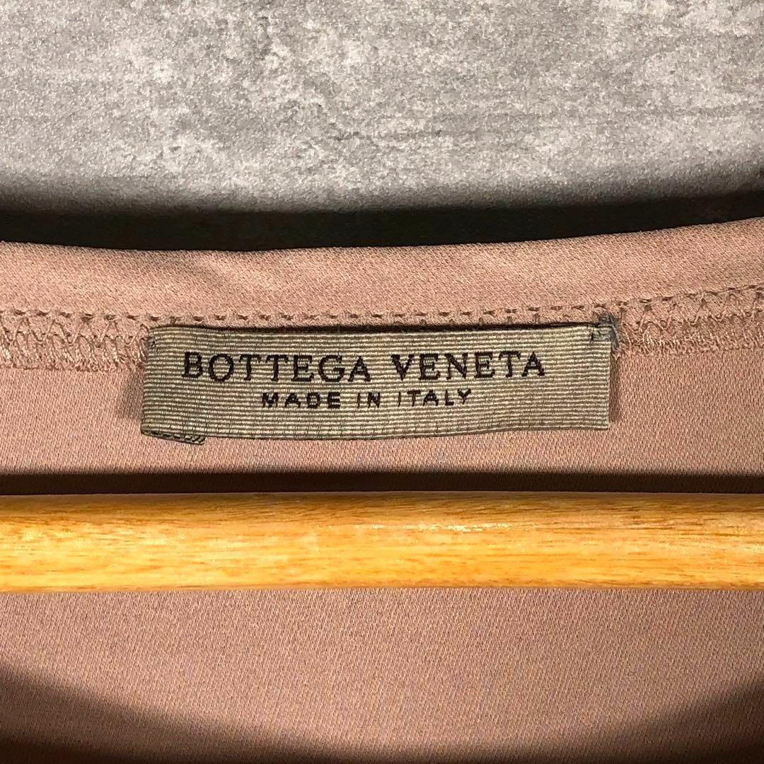 Bottega Veneta(ボッテガヴェネタ)の『BOTTEGA VENETA』ボッテガヴェネタ (38) 刺繍Tシャツ レディースのトップス(Tシャツ(半袖/袖なし))の商品写真