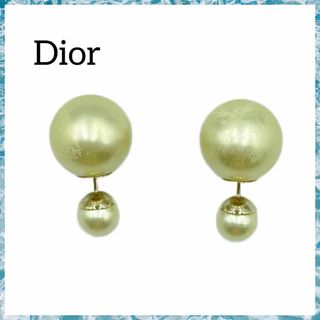 ディオール(Dior)のクリスチャンディオール トライバル ピアス 　おしゃれ　人気商品　コーディネート(ピアス)