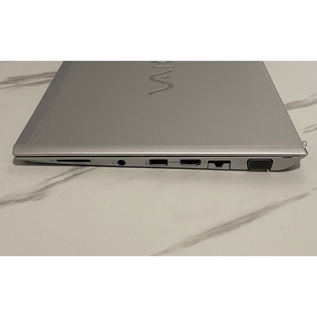 Sony vaio VJP132C11N i3 4GB 128GB 第5世代