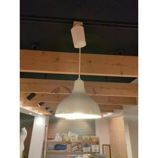 ムジルシリョウヒン(MUJI (無印良品))のアルミペンダント LEDライトホワイト　家庭・店舗・事務所どこでもOK 美品中古(天井照明)