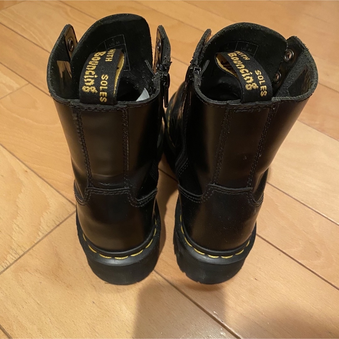 Dr.Martens(ドクターマーチン)のDr.Martens JADON 8ホールブーツ　ドクターマーチン厚底ジェイドン レディースの靴/シューズ(ブーツ)の商品写真