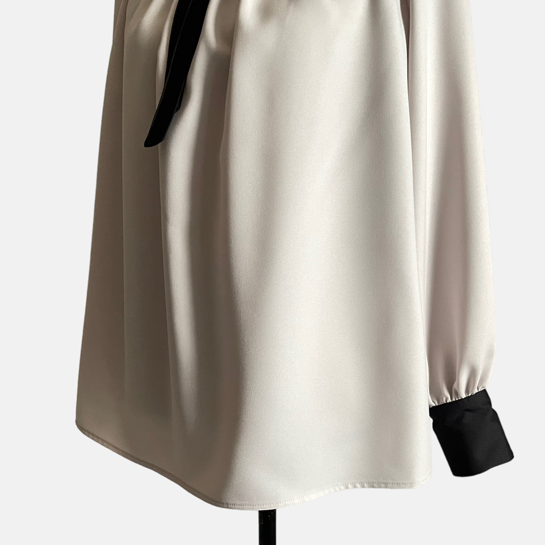 René - 2023年René ルネ Lady Blouse ミルクホワイト リボン パールの