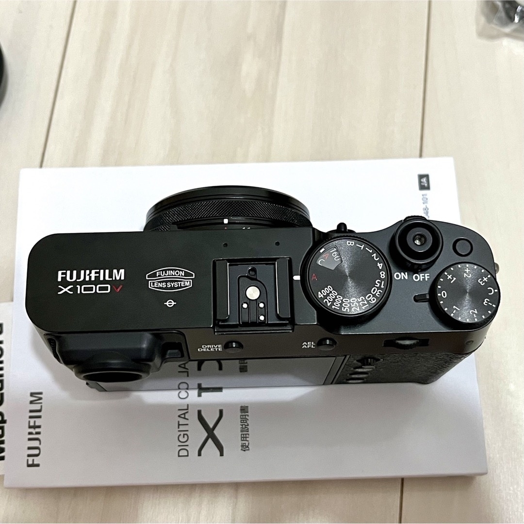 美品　富士フイルム FUJIFILM X100V ブラック