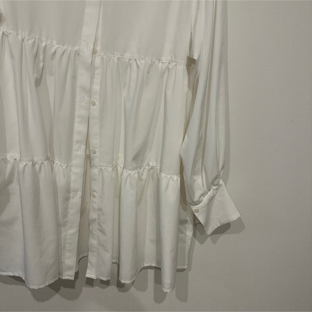 w closet(ダブルクローゼット)のペプラムシャツ レディースのトップス(シャツ/ブラウス(長袖/七分))の商品写真