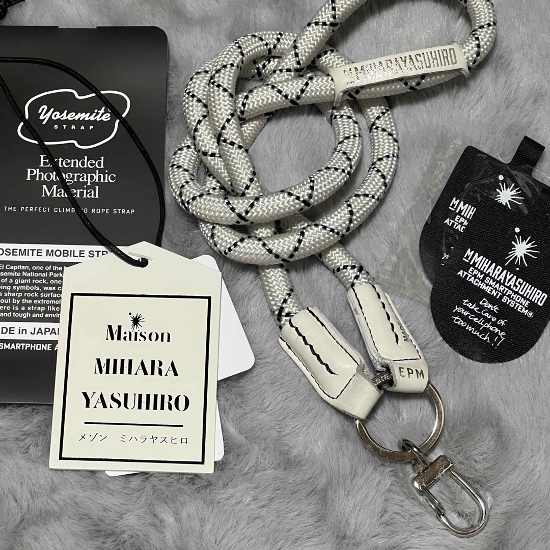 Maison MIHARA YASUHIRO(メゾンミハラヤスヒロ)の YOSEMITE Canvas CombinedSmartphoneStrap スマホ/家電/カメラのスマホアクセサリー(ネックストラップ)の商品写真