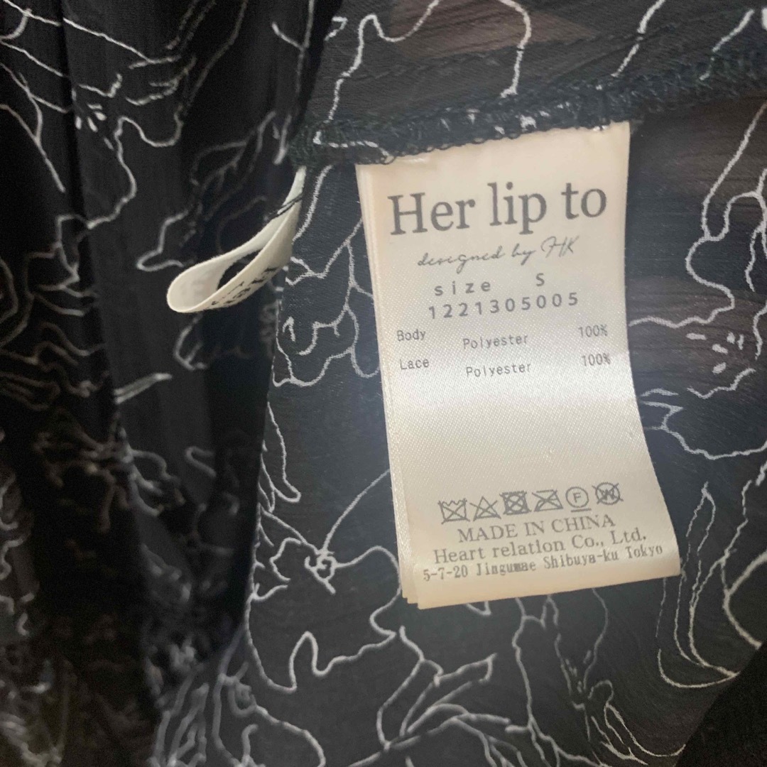 Her lip to   herlipto Monotone Floral Pleated Dressの通販 by