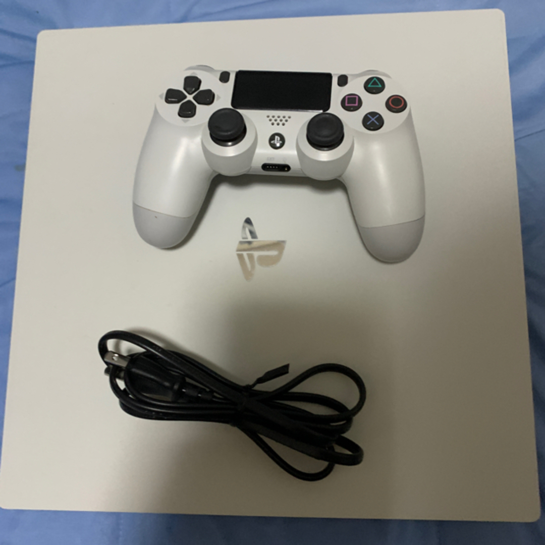 ps4pro 本体sch7200 1T 白