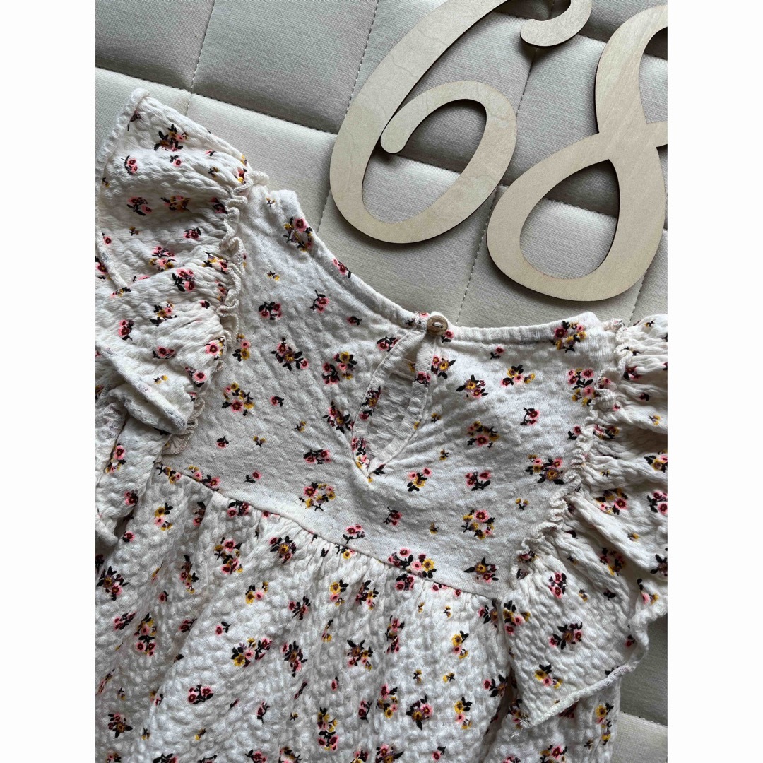 ZARA KIDS(ザラキッズ)のZARA ザラ 花柄ワンピース　チュニック　6m キッズ/ベビー/マタニティのベビー服(~85cm)(ワンピース)の商品写真