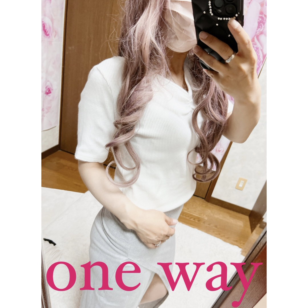 one*way(ワンウェイ)の5223.one way リブ加工 Vネック トップス カットソー レディースのトップス(カットソー(半袖/袖なし))の商品写真