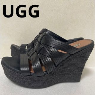 アグ(UGG)のUGG アグ レザー サンダル 厚底 ブラック(サンダル)