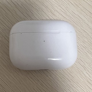 アップル(Apple)のAirPods pro ワイヤレス充電可能(ヘッドフォン/イヤフォン)