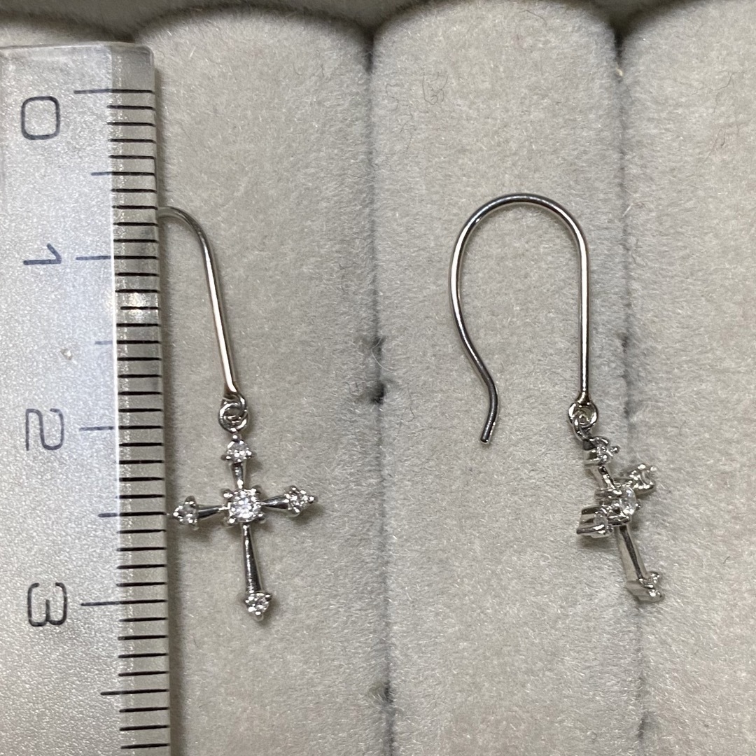 新作入荷!!】 pt900 クロス フックピアス ダイヤ8P 0.05×2 プラチナ