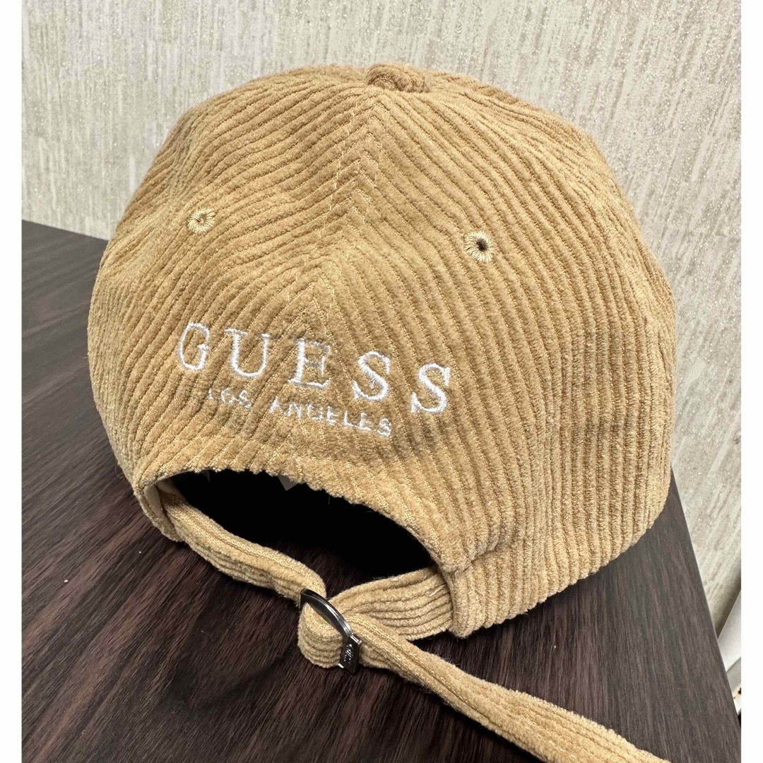 GUESS(ゲス)のコーデュロイキャップ　【GUESS】 メンズの帽子(キャップ)の商品写真