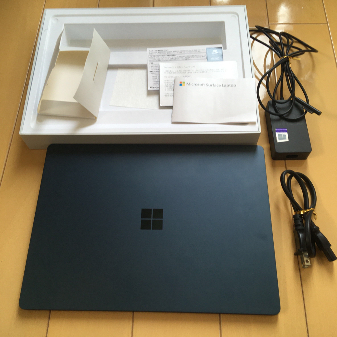 Microsoft(マイクロソフト)のsurface laptop2 コバルトブルー スマホ/家電/カメラのPC/タブレット(ノートPC)の商品写真