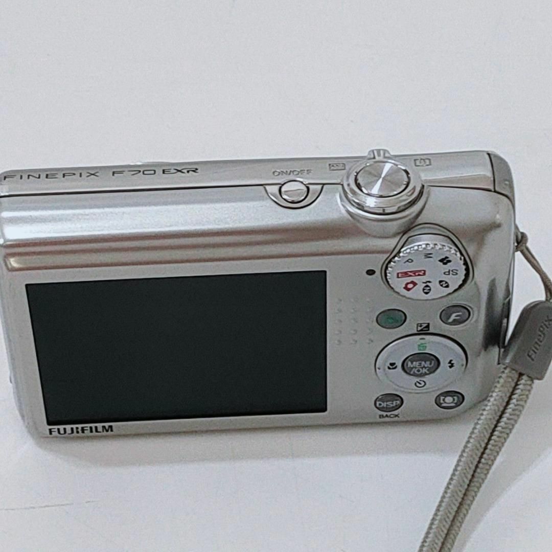 富士フイルム(フジフイルム)のFUJIFILM FINEPIX F70 EXR シルバー デジカメ デジカメ スマホ/家電/カメラのカメラ(コンパクトデジタルカメラ)の商品写真