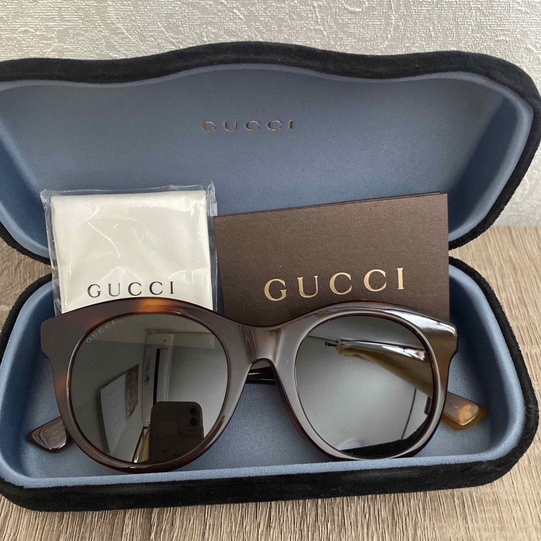 Gucci - 【美品】GUCCI グッチ サングラス レディース 蜂 ケース付き