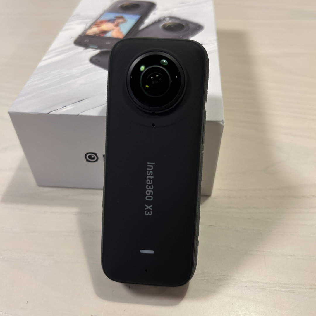Insta 360 X3 ☆アクセサリー多数☆ - ビデオカメラ
