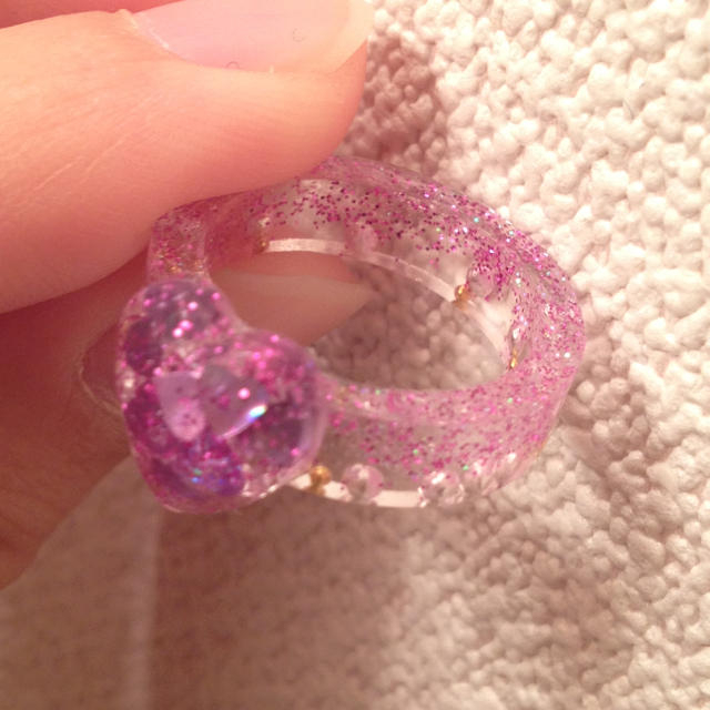 ハート♡キラキラ♡リング♡指輪♡レジン レディースのアクセサリー(リング(指輪))の商品写真